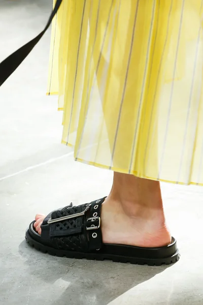 Look 17